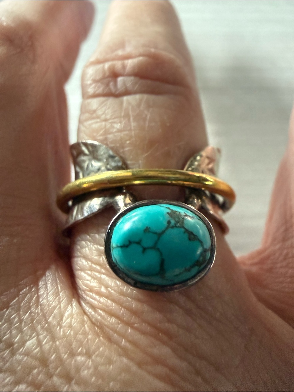 Turquoise Stone Two-Tone Hammered Band Meditation Ring - Blue. Size 7.5. - Picture 1 of 11